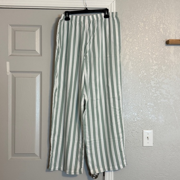 Victoria’s Secret Cotton Pajama Bottoms - Picture 5 of 8